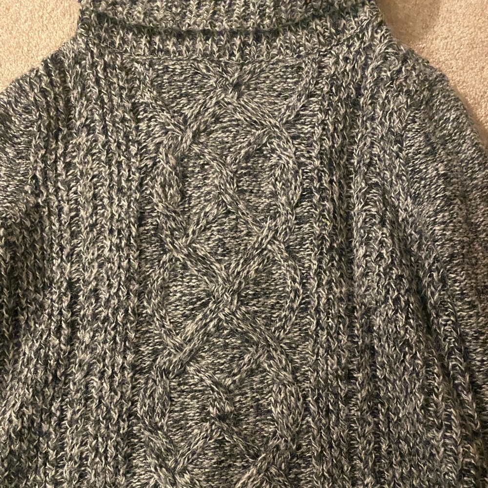 Sweater - Picture 2 of 4